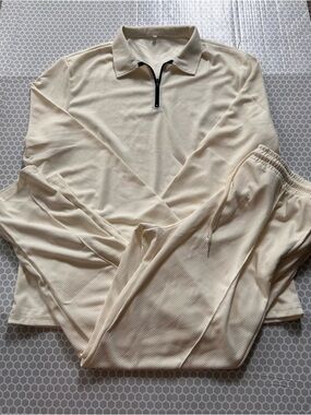 Light Cream Quarter-Zip Lounge Set. Size XXL